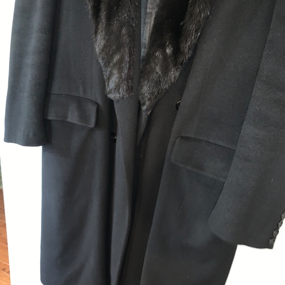 Black Bullock and Jones Coat with fur collar 100% CASHMERE - Picture 2 of 5